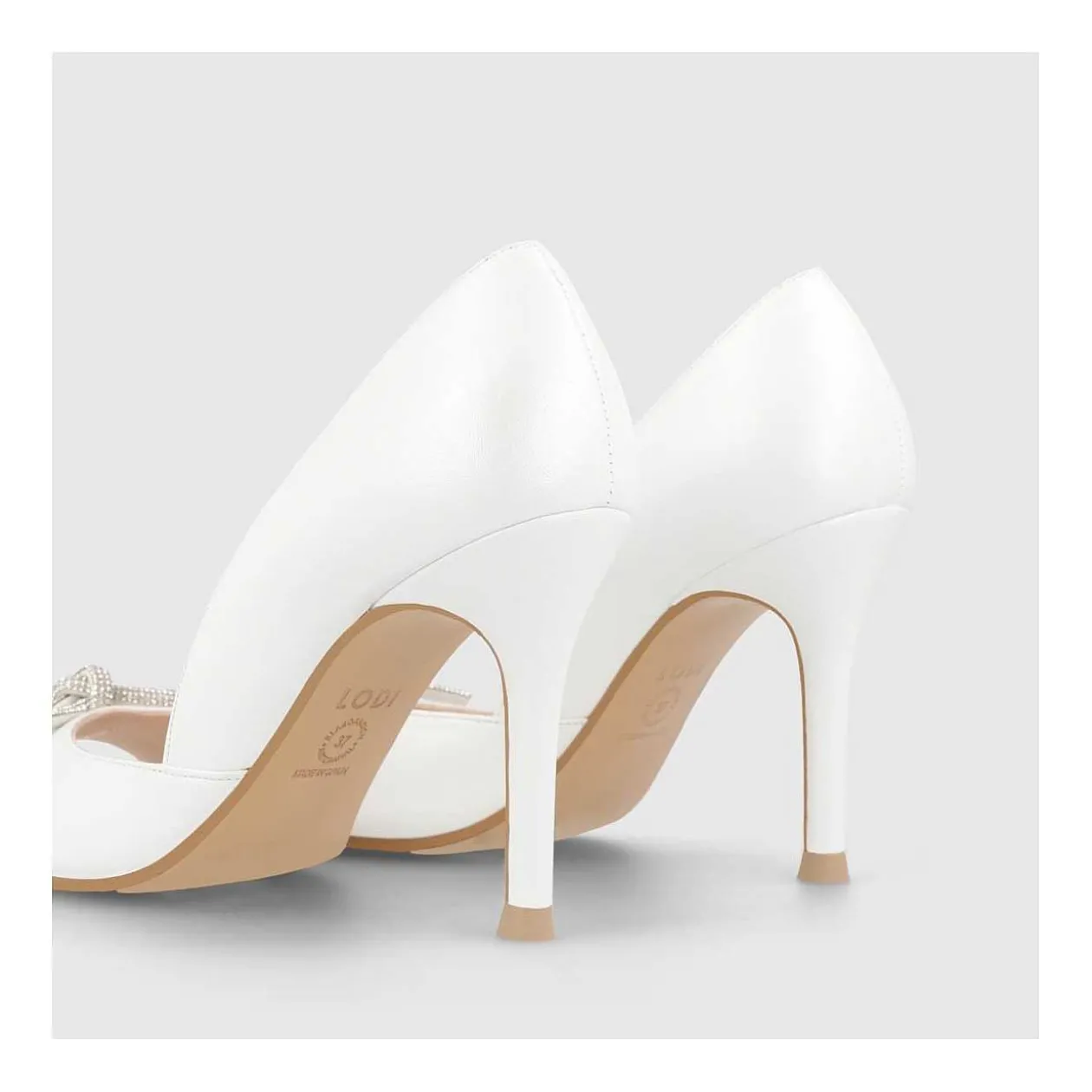 salones_de_novia_blancos_samier_2.webp Best Salones De Novia Blancos Samier Mujer Salones De Novia