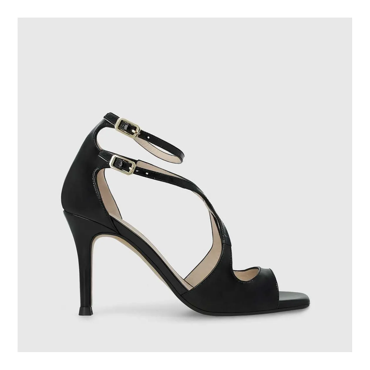 sandalias_negras_sasue_0.webp Flash Sale Sandalias Negras Sasue Mujer Sandalias