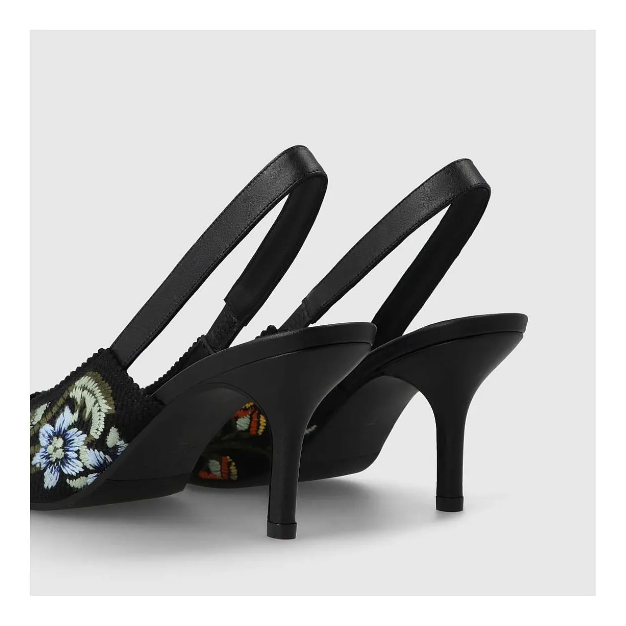 zapatos_de_saln_negros_marsia_2.webp Fashion Zapatos De Salón Negros Marsia Mujer Zapatos De Salón